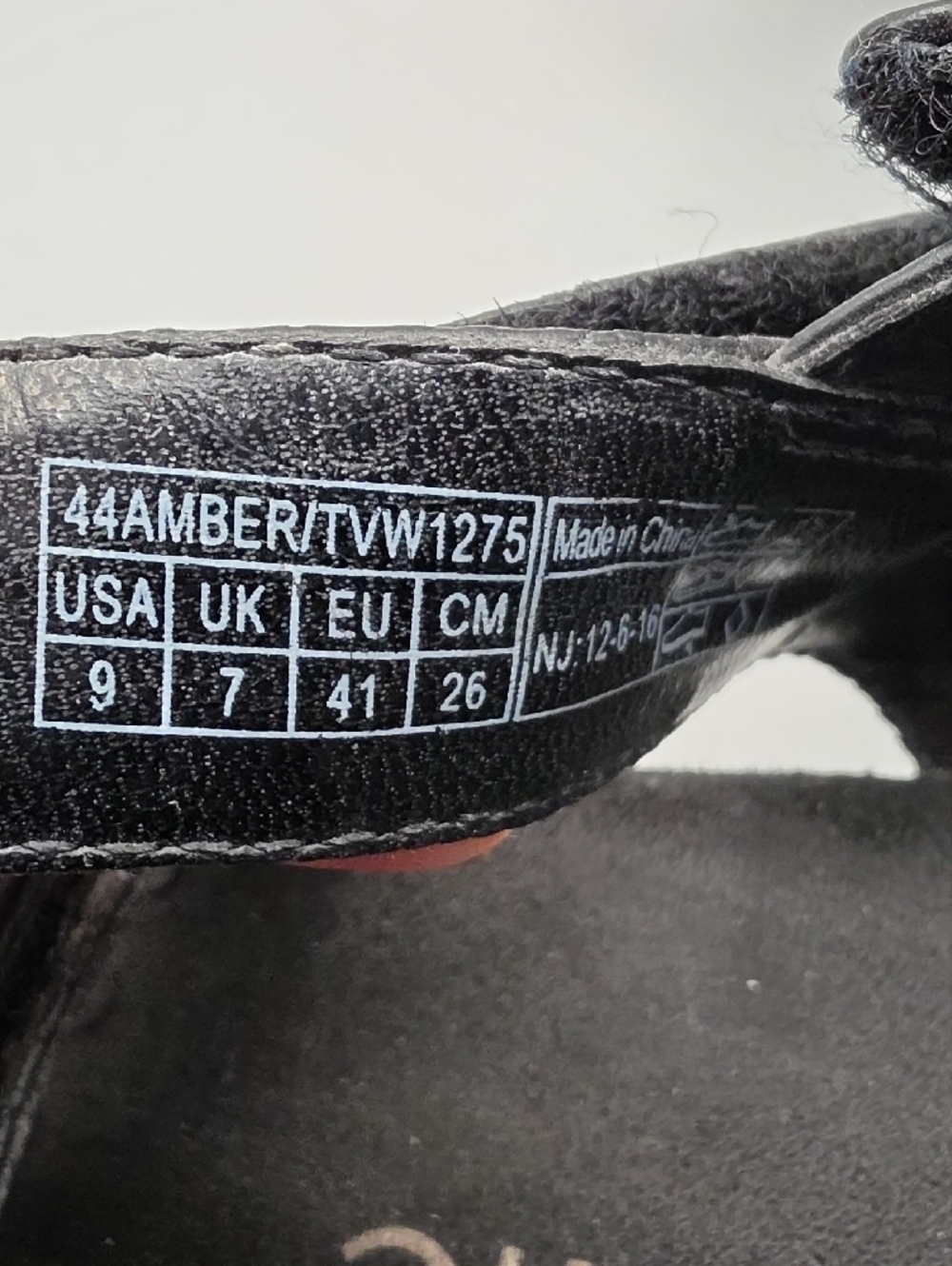 Vionic Black AMBER Sandals - Picture 2 of 5